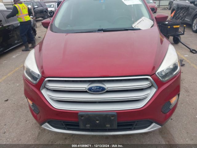 1FMCU0GD1KUB58252 Ford ESCAPE SE