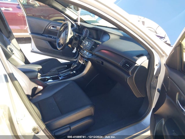 1HGCR2F51HA196930 Honda Accord Sport