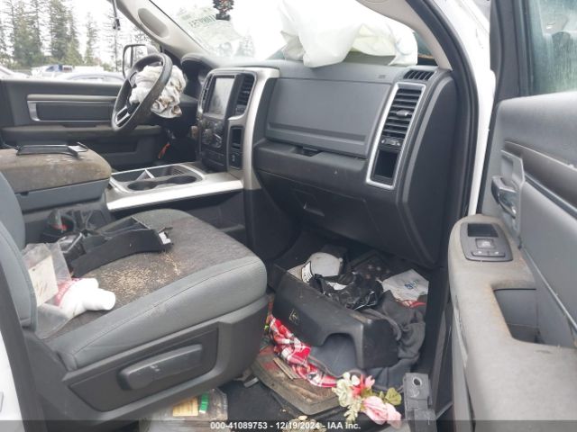1C6RR7LT8JS206370 RAM 1500 Slt