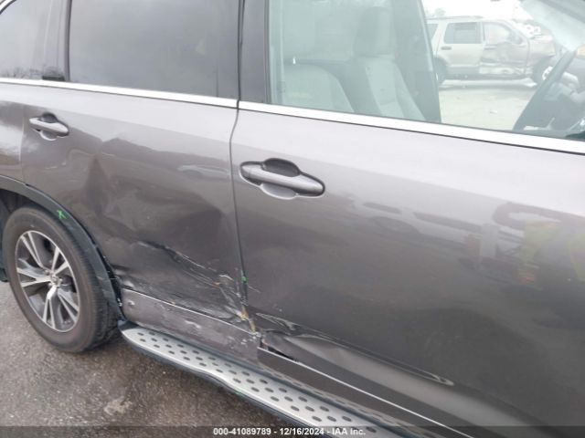 5TDZZRFH2JS272661 Toyota Highlander Le Plus