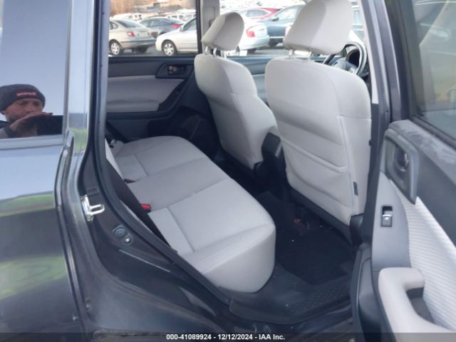 JF2SJAEC2HH524215 Subaru Forester 2.5i Premium