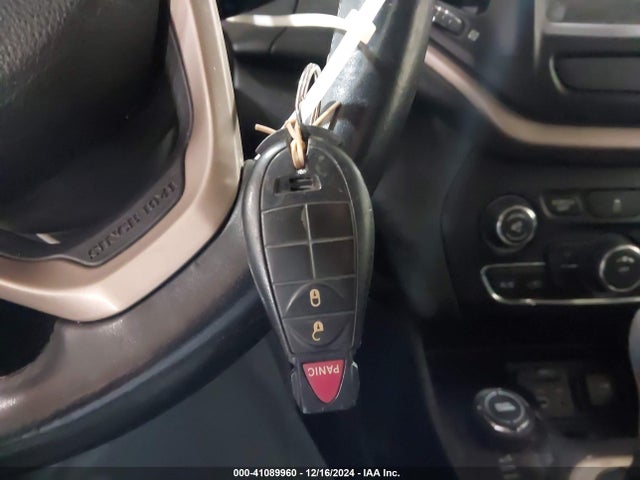 Jeep Cherokee Latitude 2014 1C4PJMCB0EW229198 Image 11