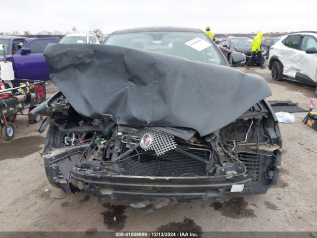 SAJWA0ES4EPU29711 Jaguar Xf I4 T