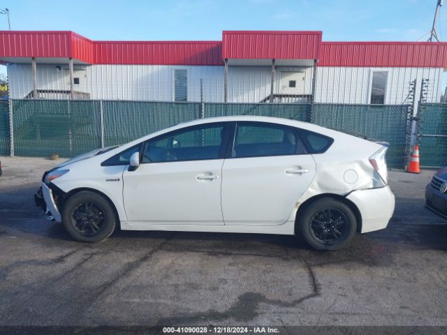 JTDKN3DU3E1763611 Toyota Prius Two