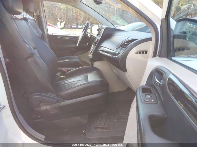 2C4RC1BG7FR752050 Chrysler Town & Country Touring