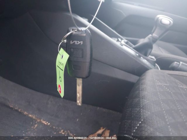 3KPA24AD1NE431064 KIA RIO S