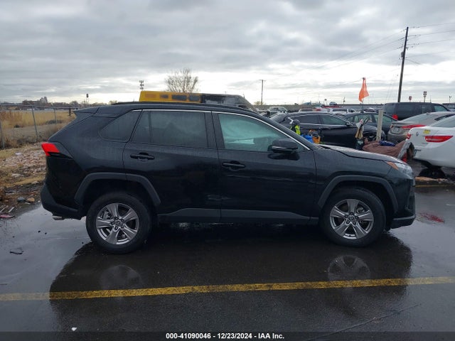 Toyota Rav4 Xle 2023 2T3W1RFV0PW257390 Image 12