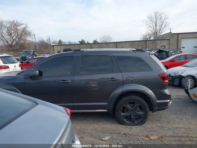 3C4PDDGGXJT491789 Dodge Journey Crossroad Awd