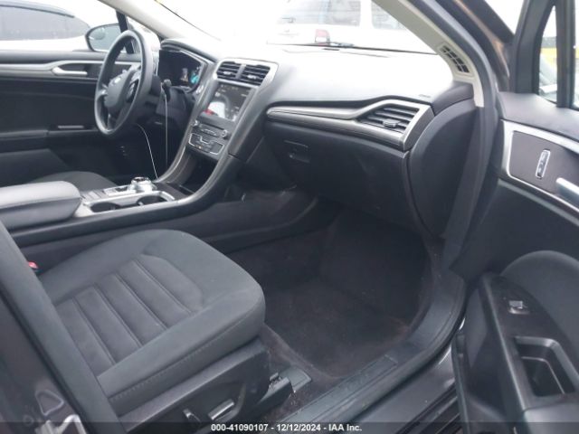 3FA6P0LU3HR248233 Ford Fusion Hybrid Se