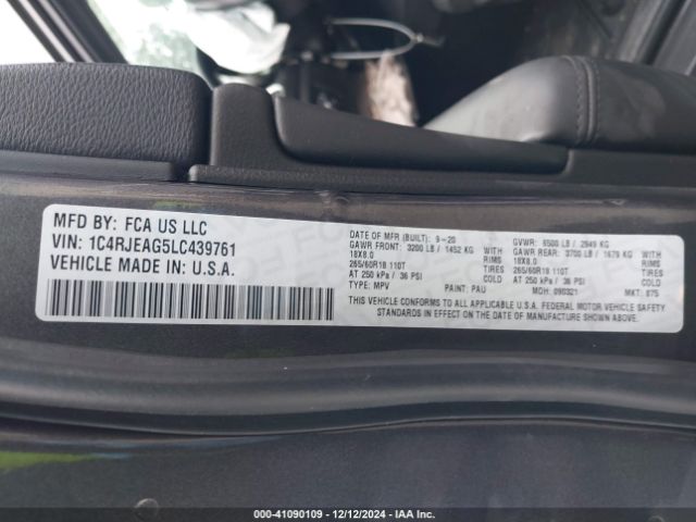 1C4RJEAG5LC439761 Jeep Grand Cherokee Laredo E 4x2