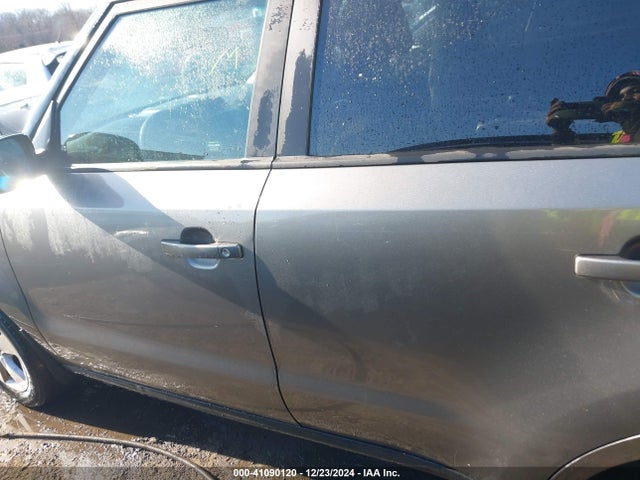 KIA Soul 2017 KNDJN2A2XH7503166 Image 15