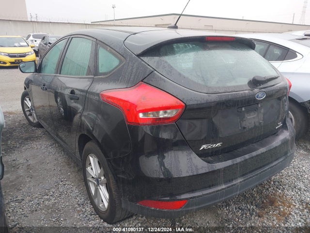 Ford FOCUS SE 2016 1FADP3K23GL231180 Image 3