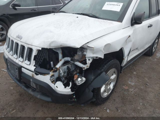 1C4NJCBA6ED786185 Jeep Compass Sport