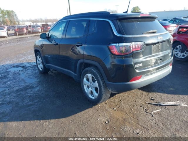 3C4NJCBB7MT570962 Jeep Compass Latitude Fwd