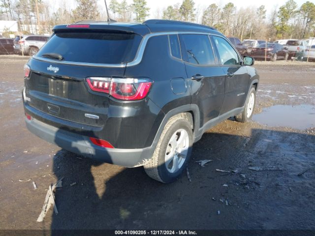 3C4NJCBB7MT570962 Jeep Compass Latitude Fwd