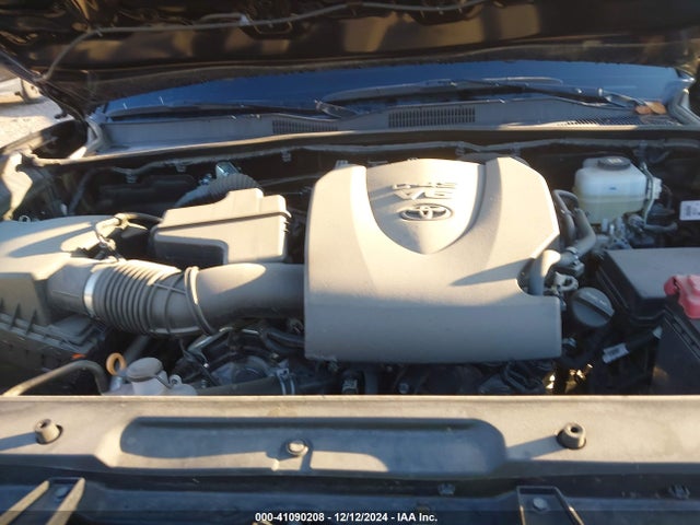 3TMCZ5AN1NM479690 Toyota Tacoma Trd Off Road