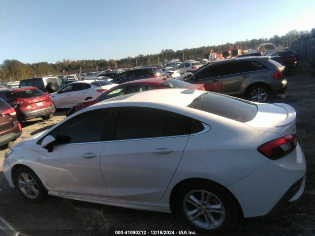 1G1BE5SM3H7193540 Chevrolet Cruze Lt Auto