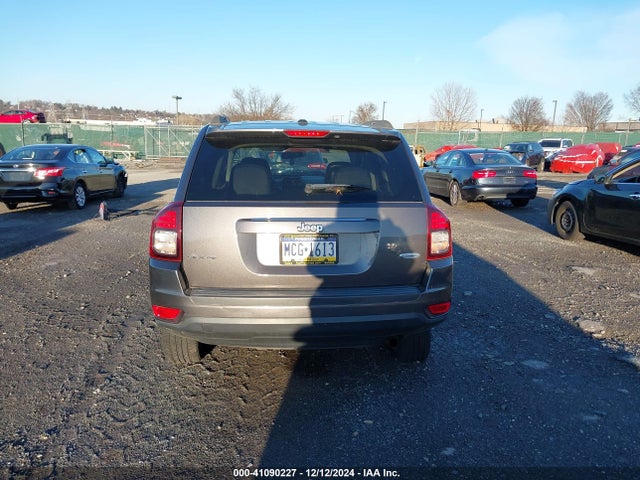 1C4NJDEB7ED810231 Jeep Compass Latitude