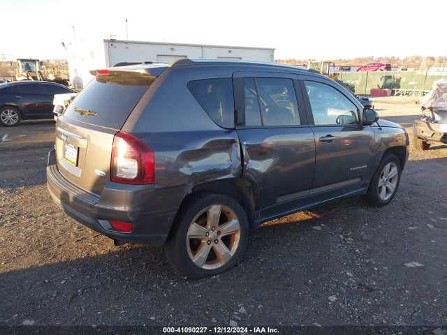 1C4NJDEB7ED810231 Jeep Compass Latitude