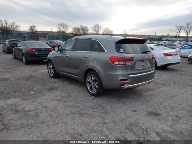 2018 KIA SORENTO 5XYPKDA59JG366609 Photo 2