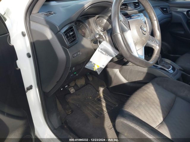 JN8AT2MT6HW145603 Nissan ROGUE SV