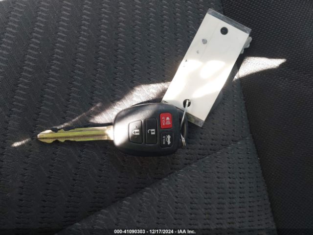 4T1BF1FK0HU628548 Toyota CAMRY LE
