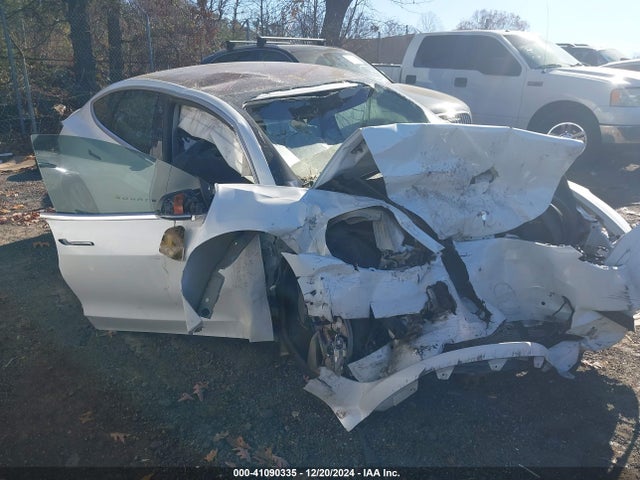2018 TESLA MODEL 3 5YJ3E1EB1JF092169 Photo 0