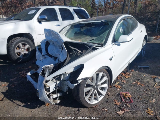 2018 TESLA MODEL 3 5YJ3E1EB1JF092169 Photo 1