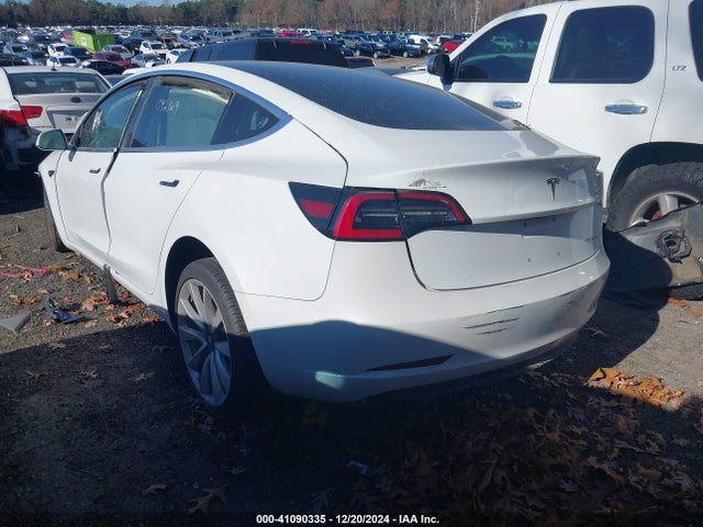 2018 TESLA MODEL 3 5YJ3E1EB1JF092169 Photo 2
