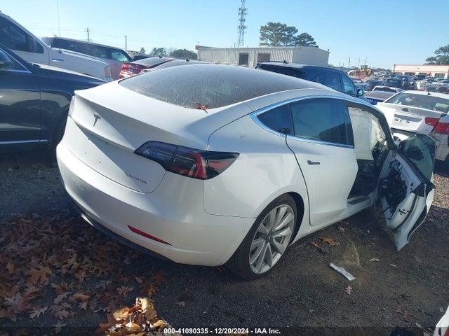 2018 TESLA MODEL 3 5YJ3E1EB1JF092169 Photo 3
