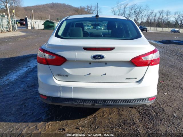 1FADP3E23EL397451 Ford FOCUS S