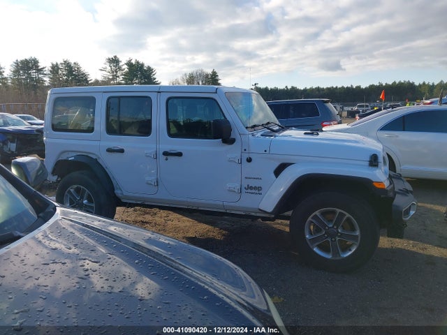 1C4HJXENXLW220910 Jeep Wrangler Unlimited Sahara