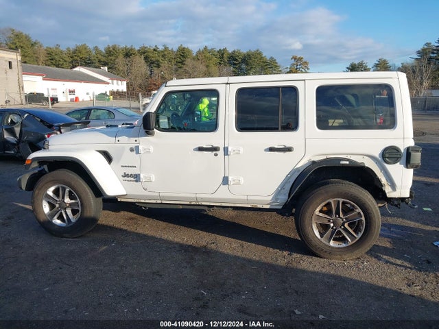 1C4HJXENXLW220910 Jeep Wrangler Unlimited Sahara