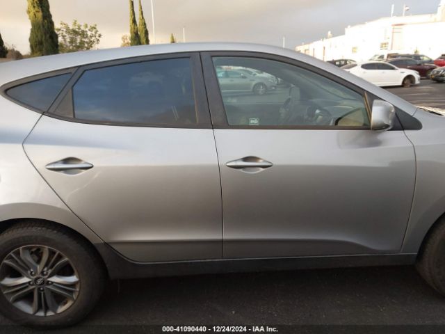 KM8JT3AFXFU085961 Hyundai TUCSON GLS