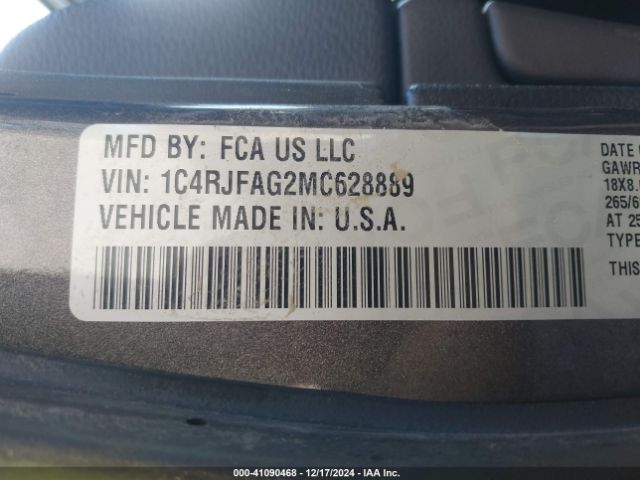 1C4RJFAG2MC628889 Jeep Grand Cherokee Laredo E 4x4
