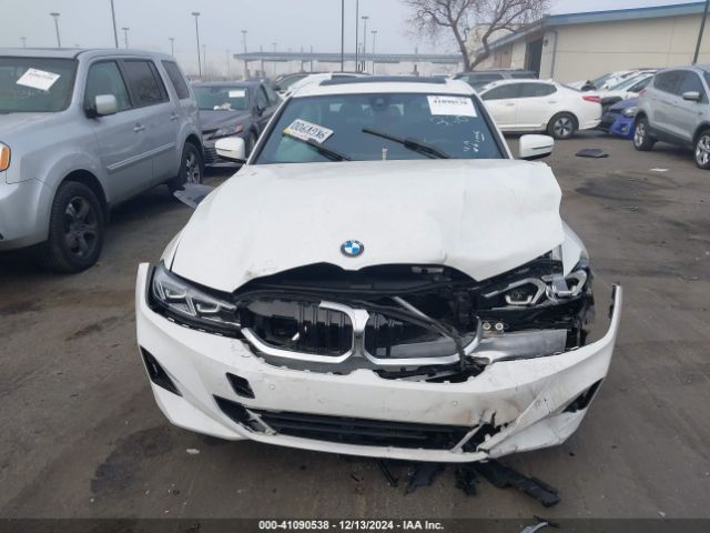 3MW69FF01R8E18853 BMW 3 Series 330i