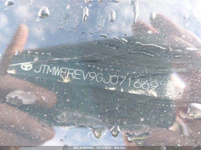 Toyota Rav4 Xle 2016 JTMWFREV9GJ071669 Image 9