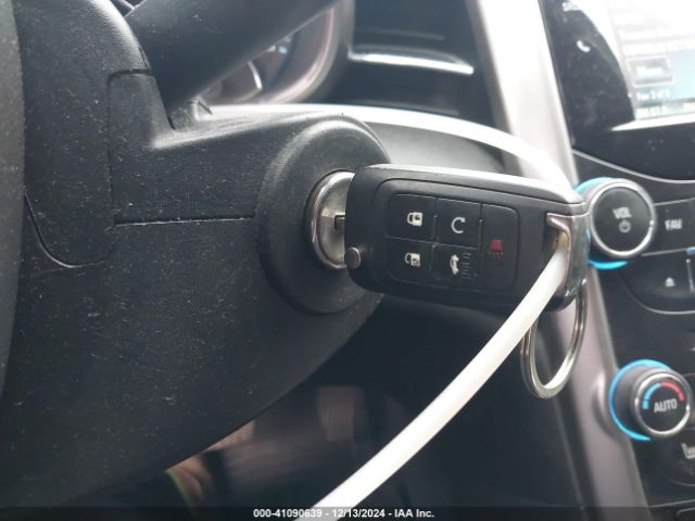 1G11E5SL3EF115005 Chevrolet MALIBU 2LT
