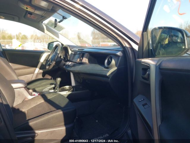 2T3BFREV7GW530777 Toyota RAV4 LE