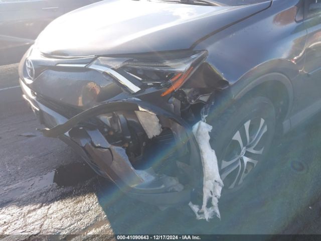 2T3BFREV7GW530777 Toyota RAV4 LE