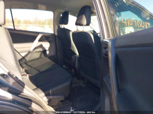 2T3BFREV7GW530777 Toyota RAV4 LE