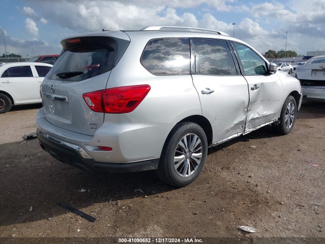 5N1DR2MM9JC654264 Nissan Pathfinder Sv