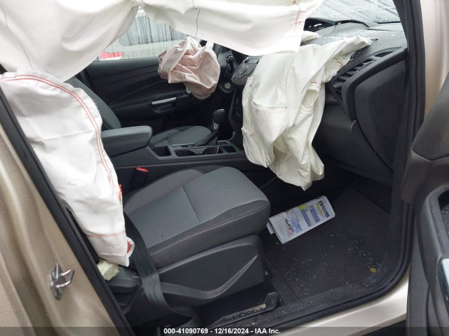 Ford ESCAPE SE 2017 1FMCU9GD1HUE83674 Image 5