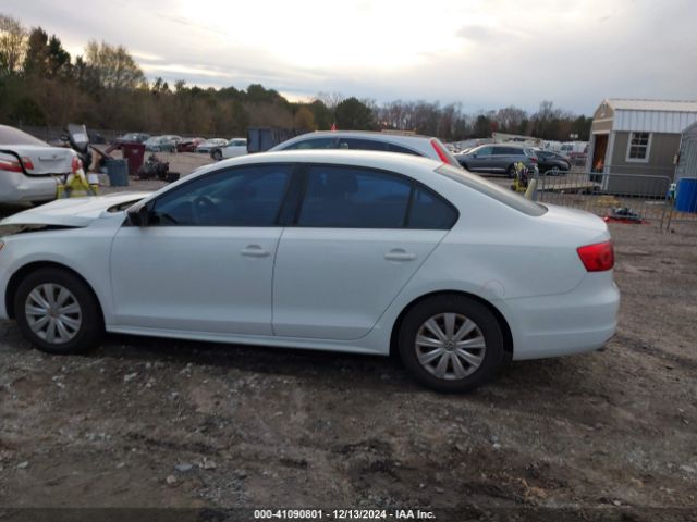 3VW2K7AJ2EM415034 Volkswagen Jetta 2.0l S