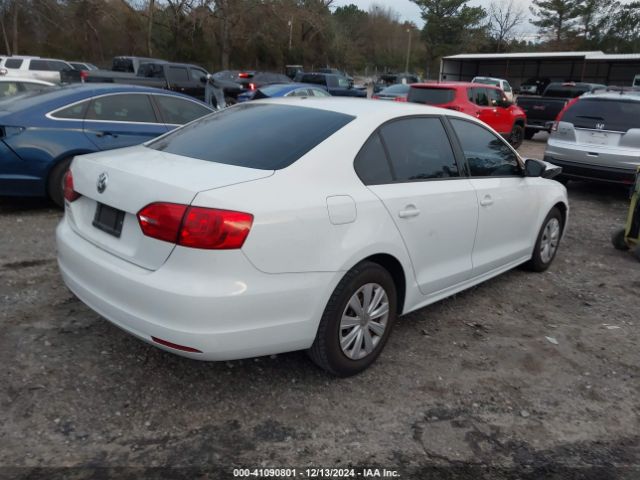 3VW2K7AJ2EM415034 Volkswagen Jetta 2.0l S