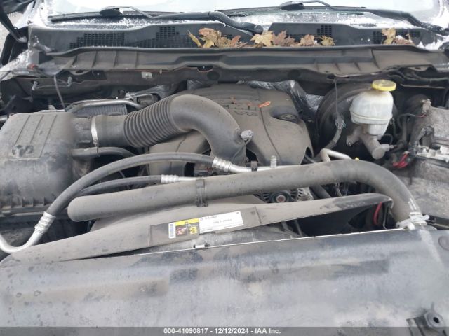3C6RR7KT0HG696208 RAM 1500 Express  4x4 5'7 Box