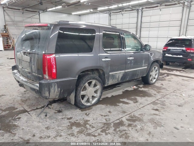 2011 CADILLAC ESCALADE 1GYS4CEF9BR149172 Photo 3