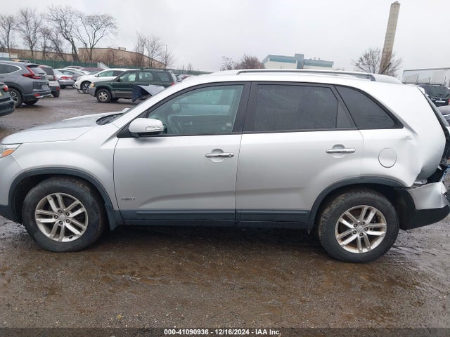 KIA Sorento Lx V6 2015 5XYKTDA70FG554967 Image 14