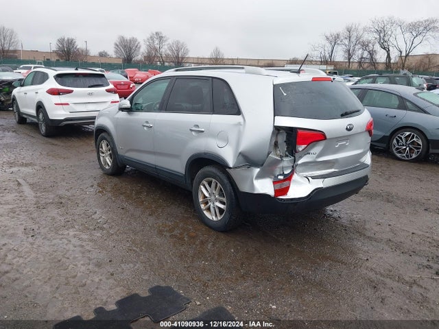 KIA Sorento Lx V6 2015 5XYKTDA70FG554967 Image 3