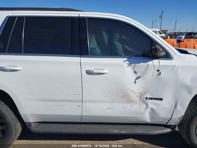 Chevrolet Tahoe Lt 2018 1GNSCBKC7JR148962 Image 14